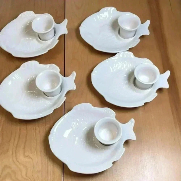 Vintage 1960s California Pottery ceramic fish appetizer plate w/cup for dipping - Picture 1 of 4